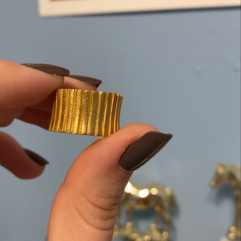 Gold ring